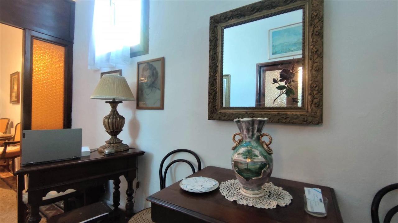 Hotel Golfo Azzurro Каполивери Екстериор снимка