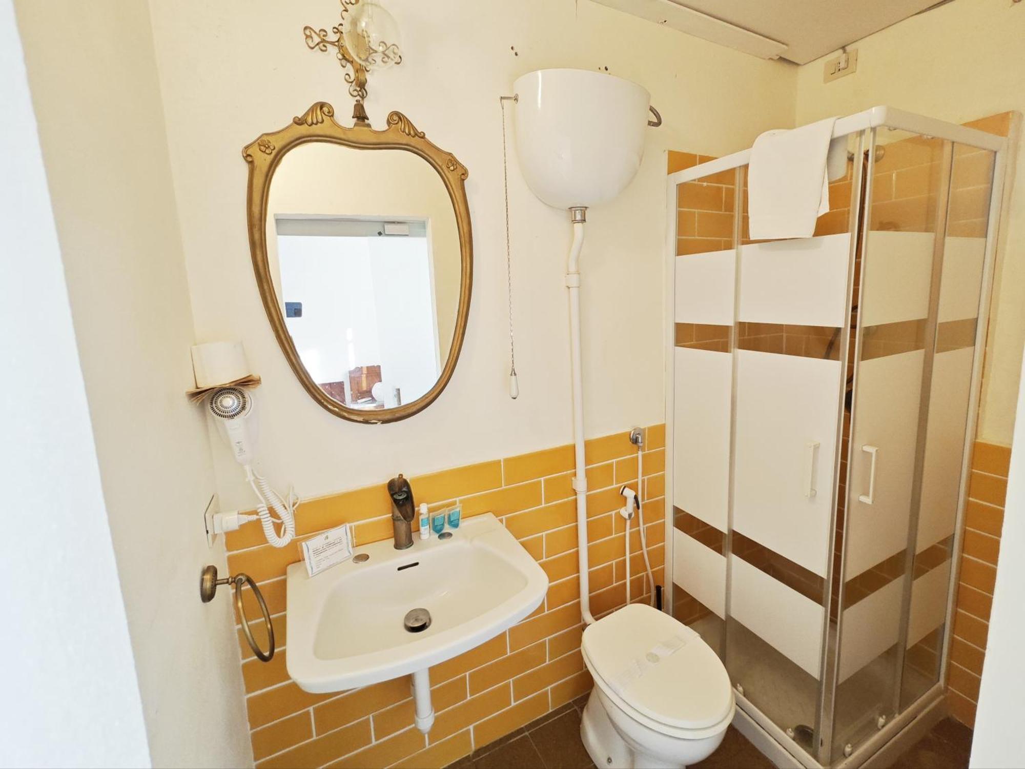 Hotel Golfo Azzurro Каполивери Екстериор снимка